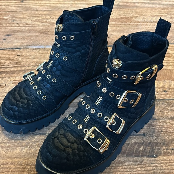 Jeffrey Campbell size 7 recessed lug sole boot - Picture 4 of 8